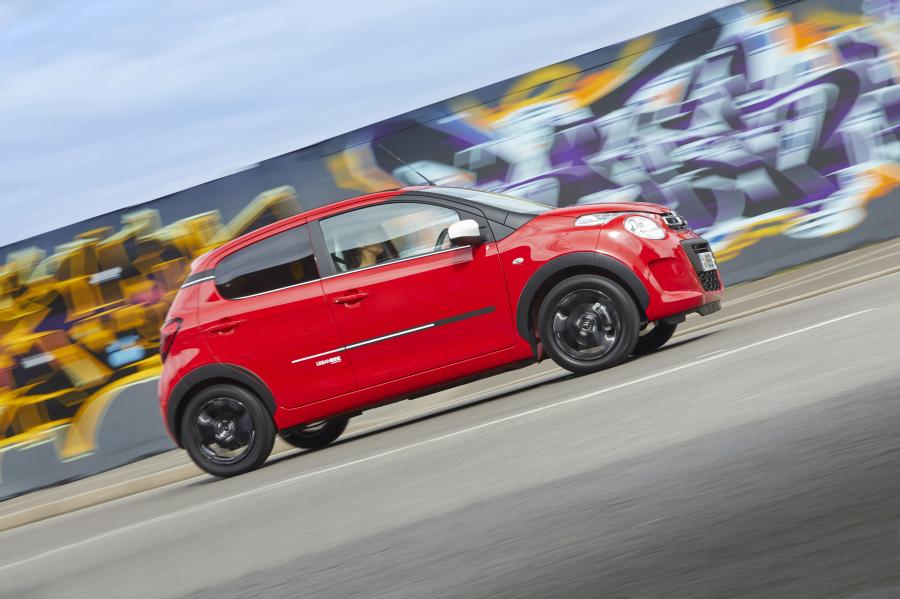  Citroen C1 Urban Ride 2018 года  (UK) (фото 10 из 13)